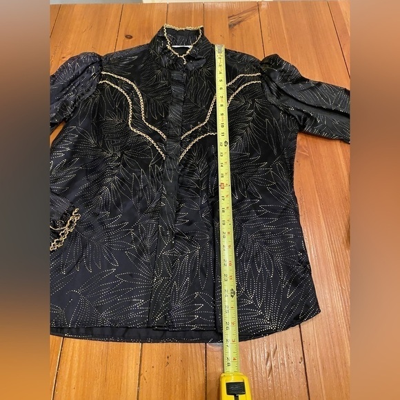 Elegant Black and Gold Button Down Shirt size Large - Picture 15 of 16